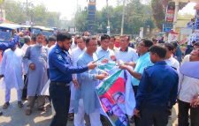 মৌলভীবাজারে কৃষক দলের মিছিলে পুলিশের বাঁধা