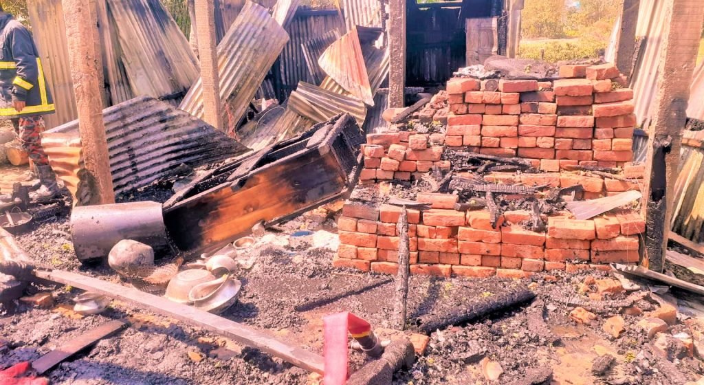 রাজনগরে ভয়াবহ অগ্নিকান্ড বসতঘর পুড়ে ছাই