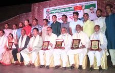 বঙ্গবন্ধুর ৭ মার্চের ঐতিহাসিক ভাষণের পাঁচ প্রত্যক্ষদর্শী পেলেন সম্মাননা