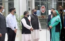 আরব আমিরাত সফর শেষে দেশে ফিরলেন প্রধানমন্ত্রী