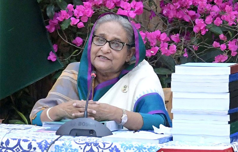 ভোজ্যতেল আমদানি কমিয়ে উৎপাদন করার নির্দেশ প্রধানমন্ত্রীর