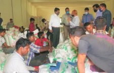  টিসিবির পণ্য বিক্রিতে জেলা প্রশাসনের তদারকি