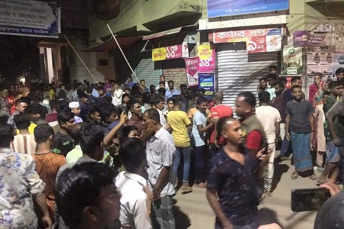 সিলেটে দুই এলাকাবাসীর সংঘর্ষ, সাবেক মেয়রের বাসায় হামলা