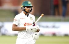 বড় হারের শঙ্কা নিয়ে তৃতীয় দিন শেষ করল বাংলাদেশ