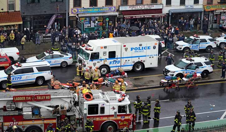 নিউ ইয়র্কে পাতাল রেল স্টেশনে গোলাগুলি