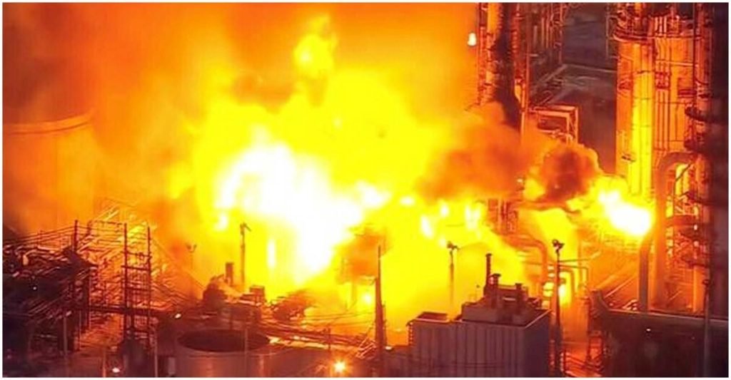 নাইজেরিয়ায় অবৈধ তেল শোধনাগারে বিস্ফোরণ, নিহত শতাধিক