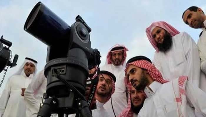 চাঁদ দেখা যায়নি, সৌদিতে ঈদ সোমবার