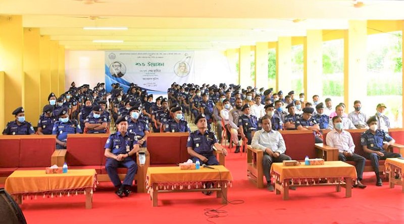 মৌলভীবাজার জেলা পুলিশ গৃহহীন ৭ পরিবারকে আধুনিক সুবিধাসম্পন্ন বাড়ি নির্মাণ করে দিল