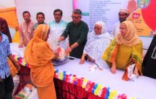 গ্রেটার সিলেট ডেভেলপয়েন্ট এন্ড ওয়েলফেয়ার কাউন্সিল এর খাদ্য সামগ্রী বিতরণ