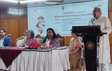 নারীদের শিক্ষিত করে বিদেশে পাঠানো উচিত : প্রবাসীকল্যাণমন্ত্রী