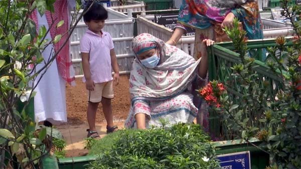 প্রধানমন্ত্রীর কাছে স্থায়ী কবর চাইলেন রুবেলের স্ত্রী