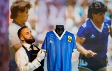 বিশ্বরেকর্ড গড়ে বিক্রি হলো ম্যারাডোনার ‘হ্যান্ড অব গড’ জার্সি