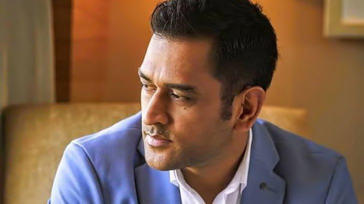 সিনেমা প্রযোজনায় ক্রিকেটার ধোনি