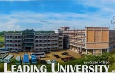 পানি উঠে যাওয়ায় লিডিং ইউনিভার্সিটি বন্ধ ঘোষণা