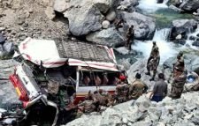 ভারতে নদীতে পড়ে ৭ সেনার মৃত্যু