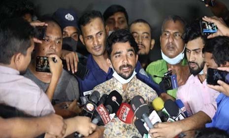 অধিনায়কত্ব ছাড়লেন মুমিনুল