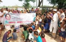 রওশন এরশাদের পক্ষে জকিগঞ্জে ত্রাণ বিতরণ