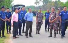 ইমিগ্রেশন এন্ড পাসপোর্ট এর ডিআইজি চাতলাপুর ইমিগ্রেশন চেকপোস্ট পরিদর্শন