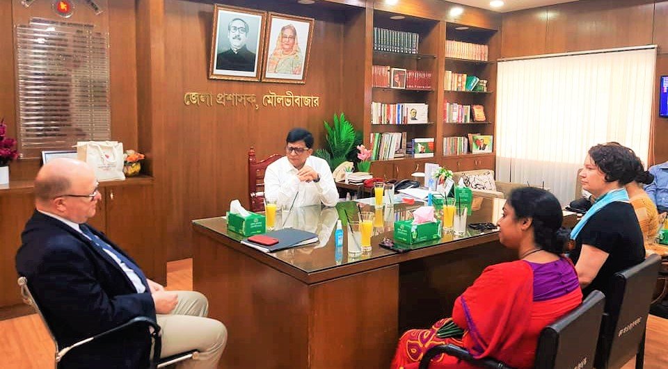 জেলা প্রশাসক এর সাথে  অস্ট্রেলিয়ার হাইকমিশনার এর সৌজন্য সাক্ষাৎ