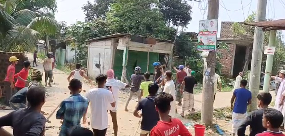 মসজিদের জমি নিয়ে দু’পক্ষের সংঘর্ষ, আহত ২০