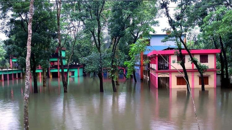 বন্যায় বন্ধ সিলেটের ৭ শতাধিক শিক্ষাপ্রতিষ্ঠান