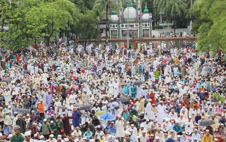 সিলেটে পবিত্র ঈদুল ফিতর উদযাপন