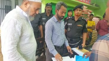 শ্রীমঙ্গলে আটা-ময়দা মজুদ ১ লাখ ৪২ হাজার টাকা জরিমানা