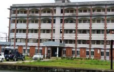 এমসি কলেজ ছাত্রাবাসে ছাত্রীর ঝুলন্ত লাশ উদ্ধার