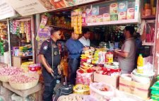 সয়াবিন তেলে কারসাজি: সিলেটে ৭ প্রতিষ্ঠানকে জরিমানা