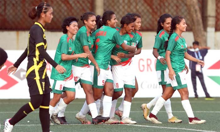 মালয়েশিয়াকে গোলবন্যায় ভাসাল বাংলাদেশ