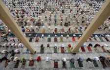 করোনা বাড়তে থাকায়,মসজিদে নামাজের জন্য বিশেষ নির্দেশনা