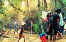লাউয়াছড়া সংরক্ষিত বনের ভেতর আগুন জ্বালিয়ে শুটিং