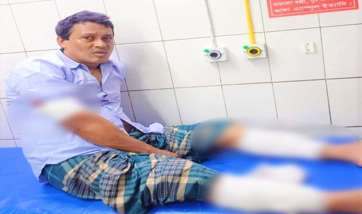 কুলাউড়ায় সন্ত্রাসী হামলায় আহত হাসপাতালের হিসাব রক্ষক