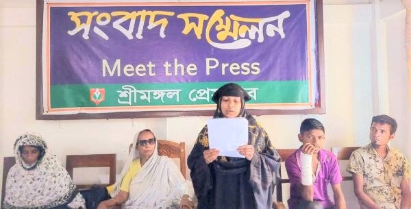 শ্রীমঙ্গলে মেয়ের ধর্ষণের বিচার দাবিতে মায়ের সংবাদ সম্মেলন