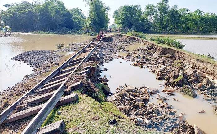 বন্যায় বিধ্বস্ত সিলেট-ছাতক রেলপথ
