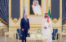 বাইডেনকে ভুল ধরিয়ে দিলেন সৌদি যুবরাজ