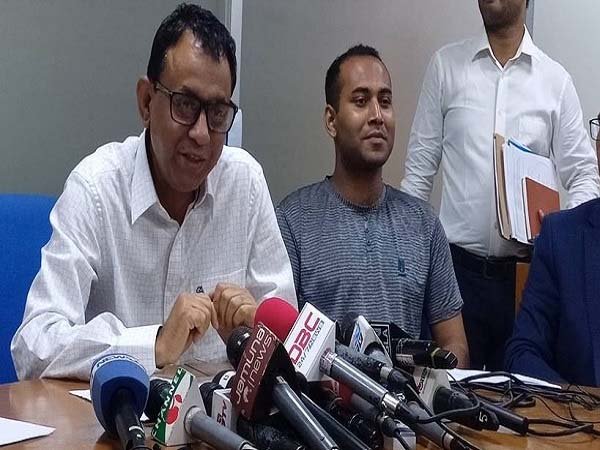 টিকিট বিক্রিতে দুর্নীতি, সহজকে ২ লাখ টাকা জরিমানা