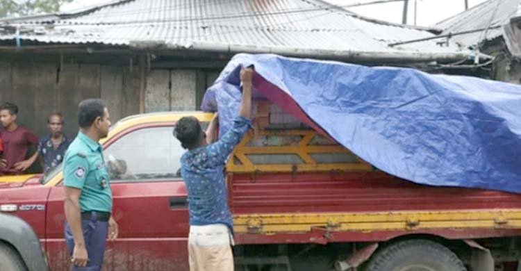 সিলেটে মাধ্যমিকের পাঠ্যবই বিক্রিকালে আটক ২