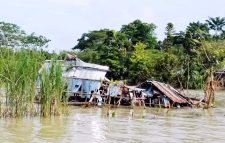 সুনামগঞ্জে বন্যায় ক্ষতিগ্রস্ত পরিবারের জন্য ৫ কোটি টাকা অনুদান