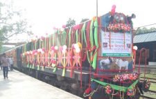 চালুর পরদিনই বন্ধ কোরবানির পশুবাহী বিশেষ ট্রেন