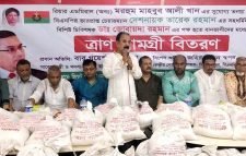 আওয়ামী লীগ জনকল্যাণে কাজ না করে লুটপাটে ব্যস্ত : গয়েশ্বর