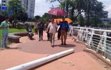 একটি ল্যাম্পপোস্ট নিয়ে মুখোমুখি সিসিক ও কারা কর্তৃপক্ষ