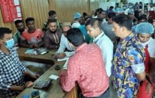 অধিকমূল্যে পণ্য বিক্রির দায়ে সিলেটে ৪ প্রতিষ্ঠানে জরিমানা