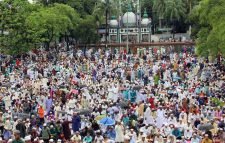 আজ পবিত্র ঈদুল আজহা