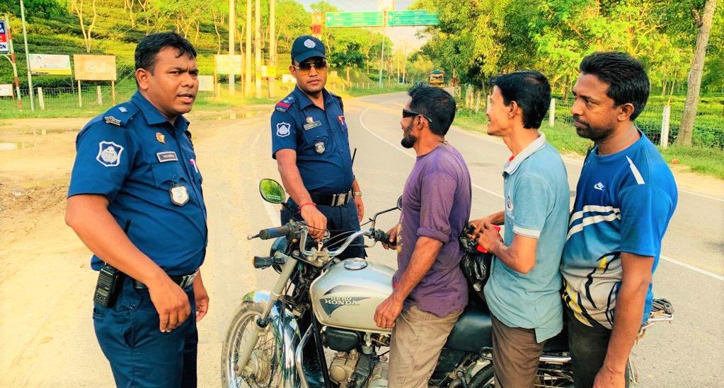 ঈদ উল আযহা উপলক্ষে মৌলভীবাজার জেলার বিভিন্ন ট্রাফিক চেকপোস্টে নিরাপত্তা জোরদার