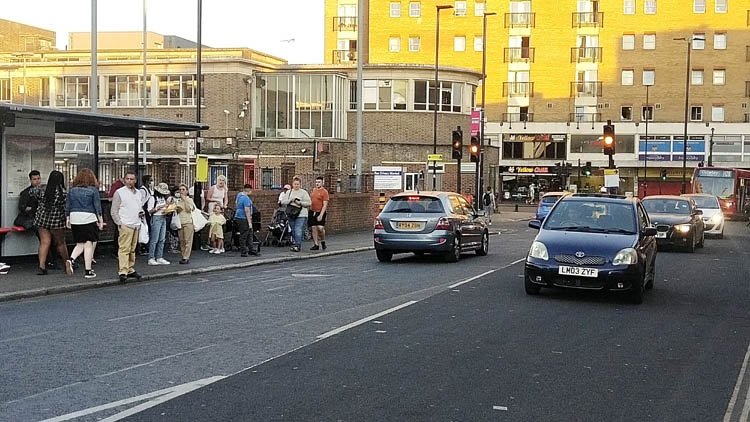 আগামী সোম ও মঙ্গলবার তীব্র তাপদাহে ব্রিটেনে জরুরি অবস্থার ঘোষণা জারি