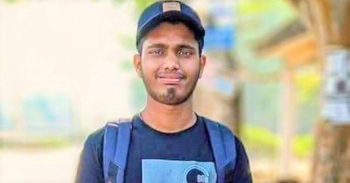 বন্যার পানিতে সাঁতার শিখতে গিয়ে প্রাণ গেল কলেজ ছাত্রের