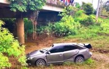 প্রাইভেটকার খালে, সিলেটে বেড়াতে আসা বাবা-মেয়ে নিহত