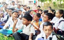 আন্দোলনে যুক্ত হল চা শ্রমিকের সন্তানরাও