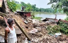 ফেঞ্চুগঞ্জে টানা বর্ষণে ধসে পড়ল বসতঘর